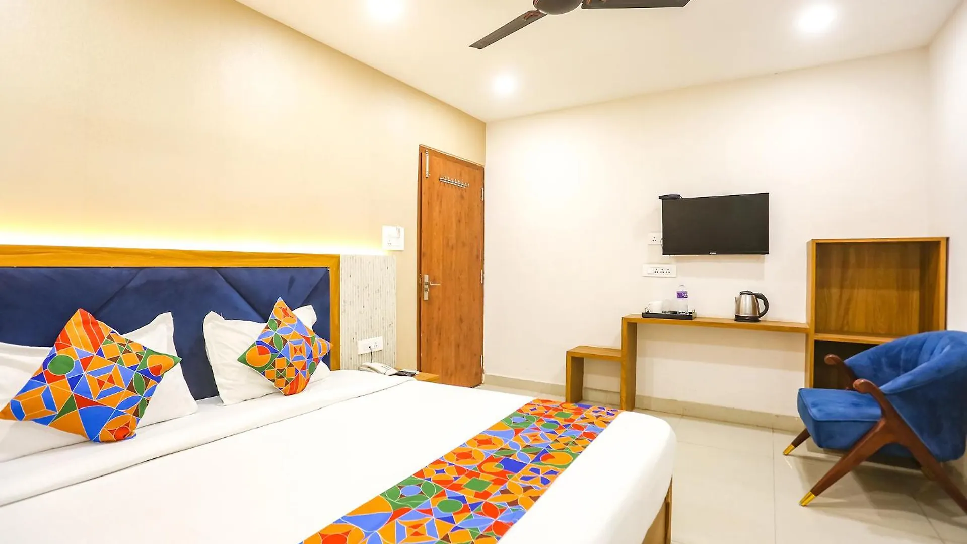 Hotel Fabhotel Hari Kunj Varanasi